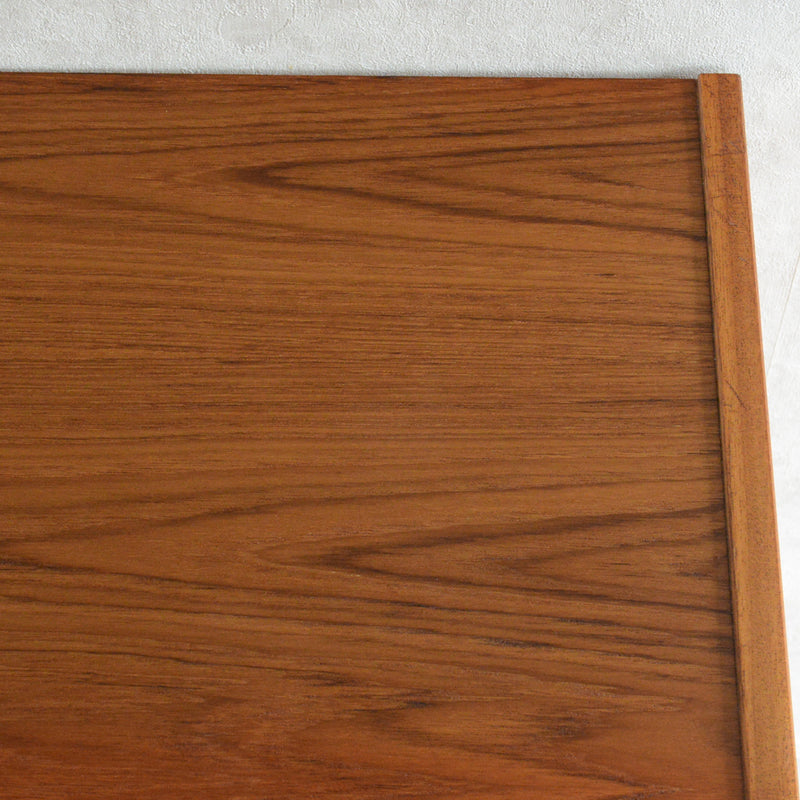 デンマーク ヴィンテージ　チーク キャビネット5-77