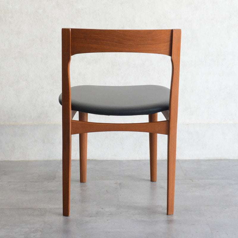 Nathan ネイサン　ダイニングチェアＢ（張替済）