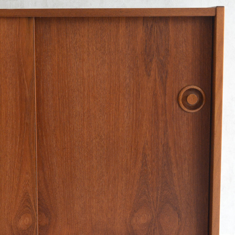 デンマーク ヴィンテージ　チーク キャビネット5-77