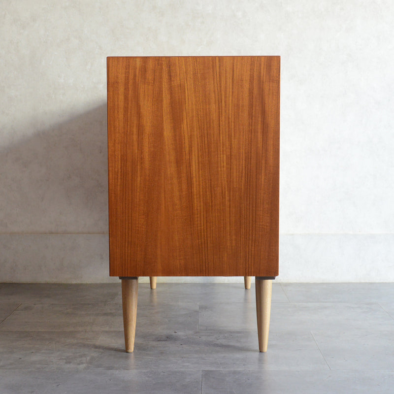 デンマークヴィンテージ 　抽斗付 チークキャビネット  5-152