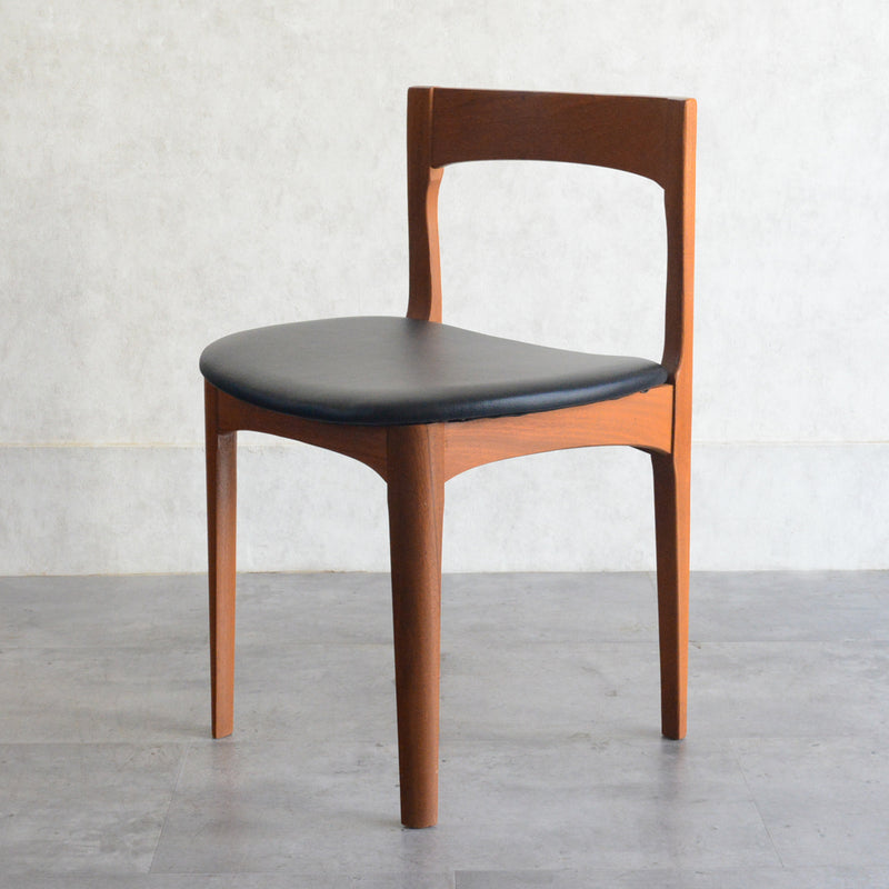 Nathan ネイサン　ダイニングチェアＢ（張替済）