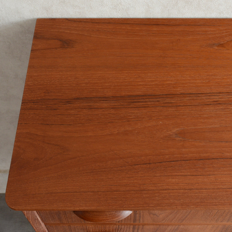 デンマーク ヴィンテージ  チーク 5段チェスト 5-53