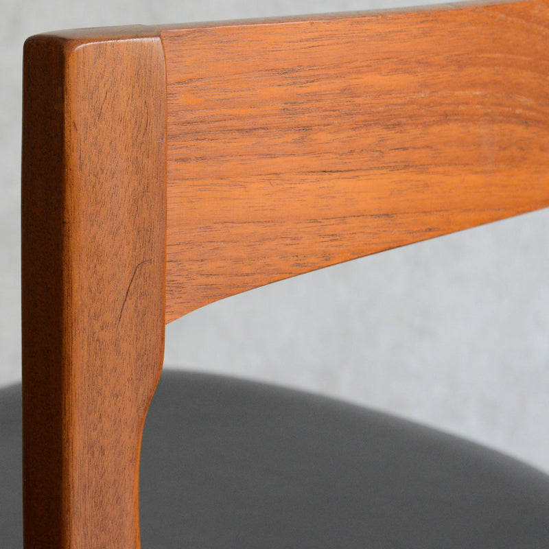 Nathan ネイサン　ダイニングチェアＢ（張替済）