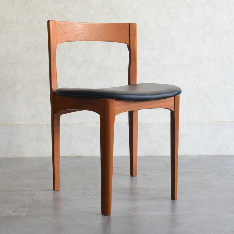 Nathan ネイサン　ダイニングチェアＢ（張替済）