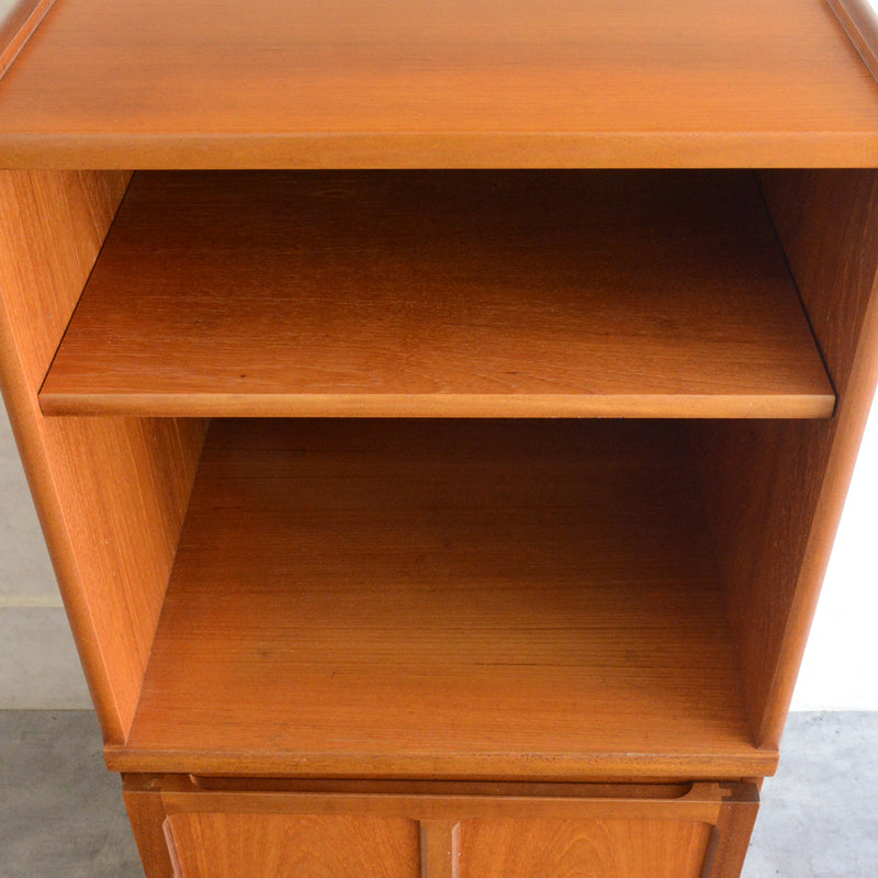 Nathan ネイサン オーディオラック/レコードキャビネット48 (天板隔離再塗装済）