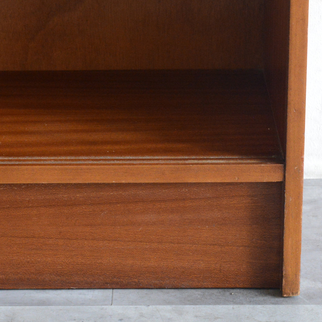 ミッドセンチュリー ヴィンテージ ガラスキャビネット 87