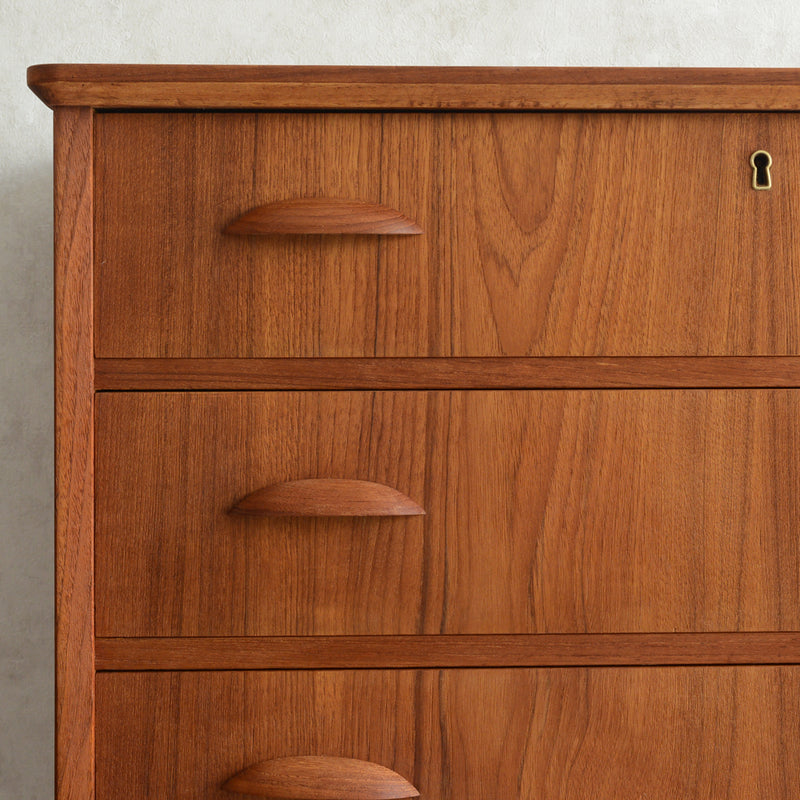 デンマーク ヴィンテージ  チーク 5段チェスト 5-53