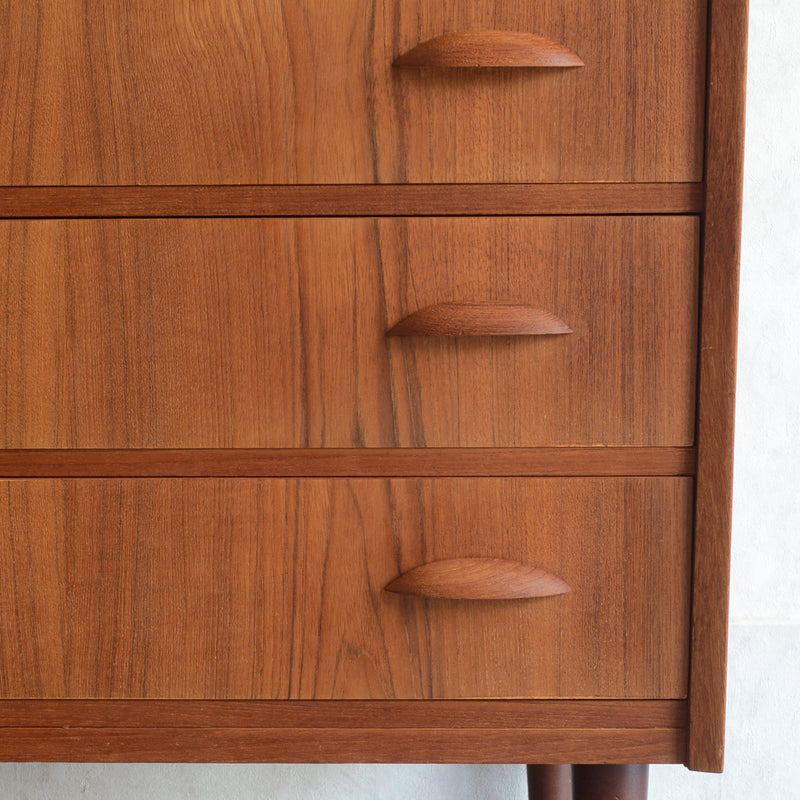 デンマーク ヴィンテージ  チーク 5段チェスト 5-53