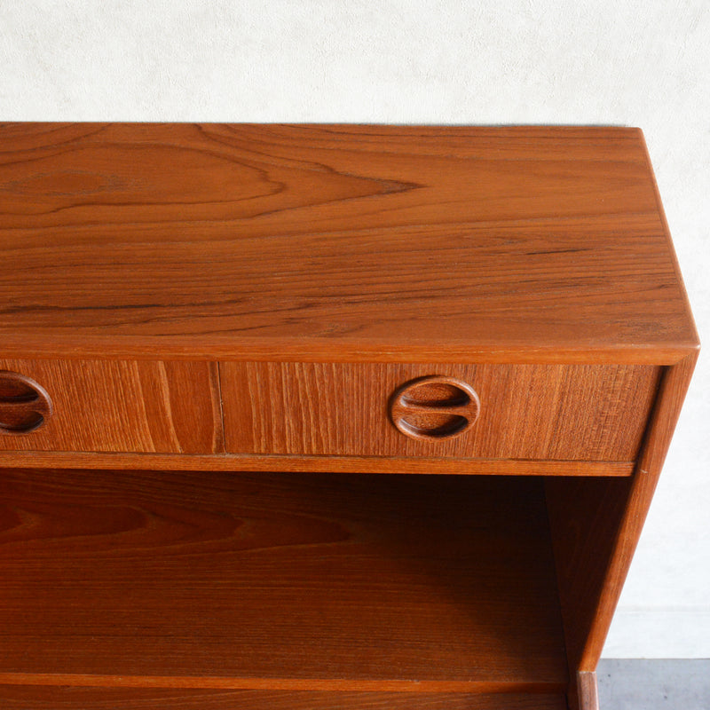 デンマークヴィンテージ　チークビューロー（ミラー・鍵付)6-89