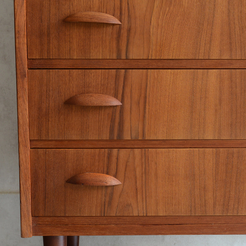 デンマーク ヴィンテージ  チーク 5段チェスト 5-53
