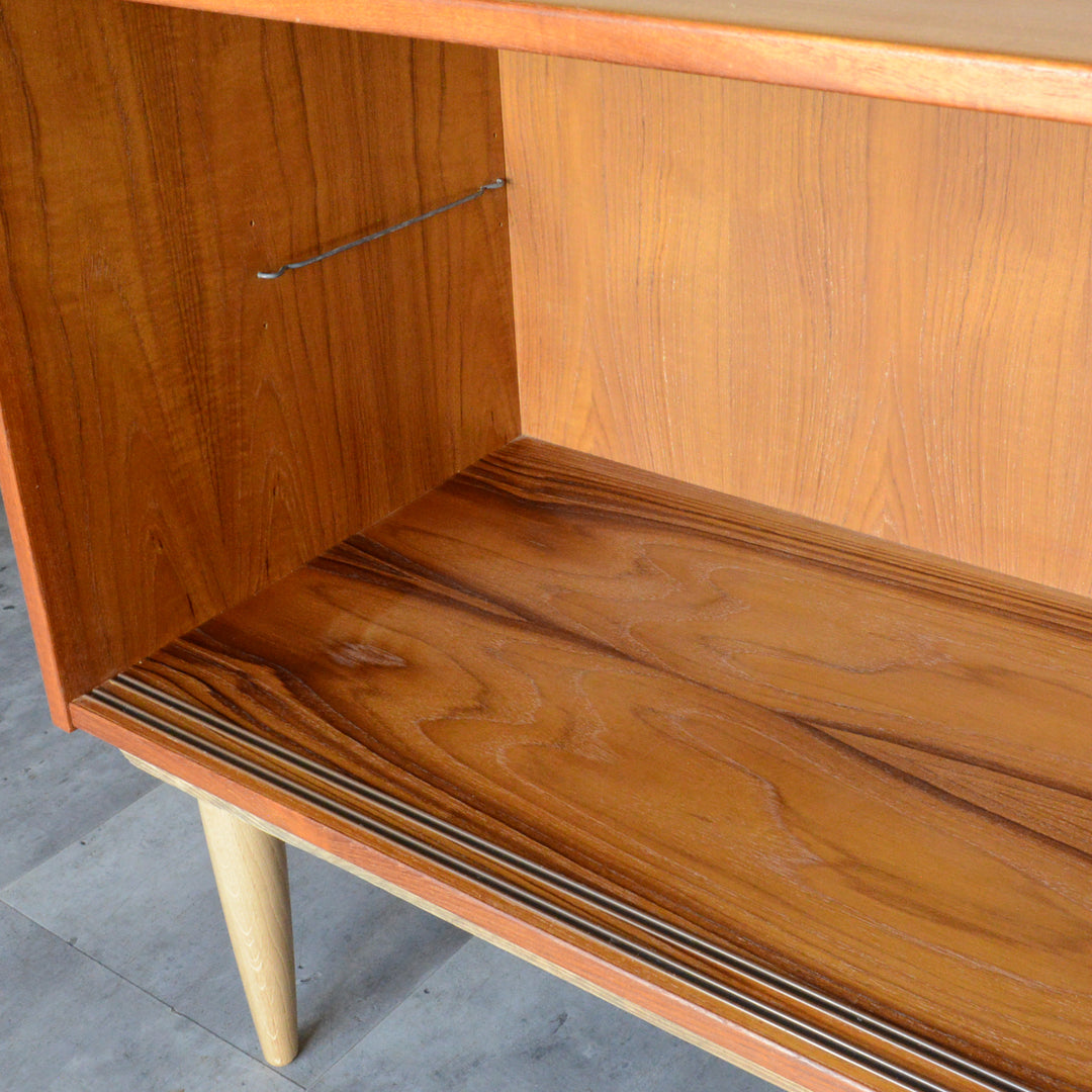 デンマークヴィンテージ 　抽斗付 チークキャビネット  5-152