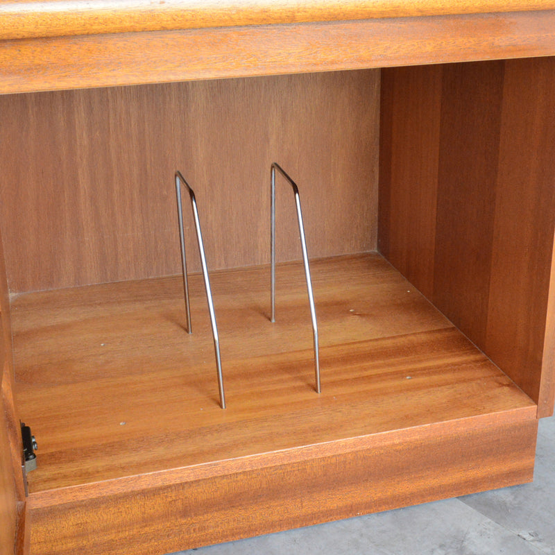 Nathan ネイサン オーディオラック/レコードキャビネット48 (天板隔離再塗装済）