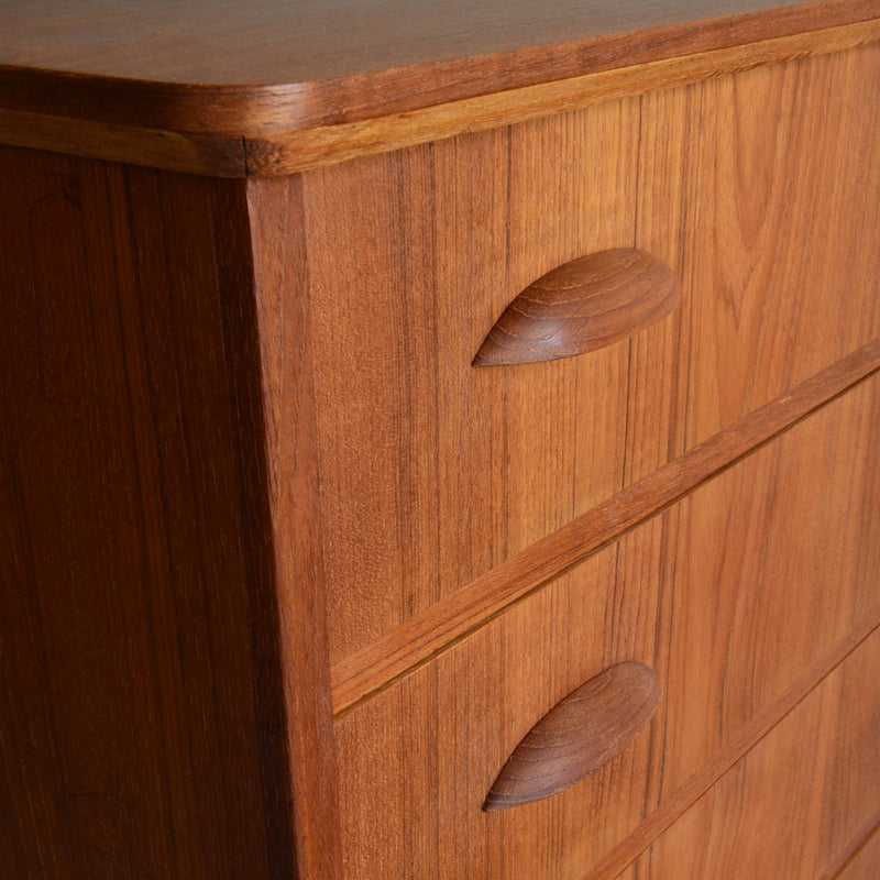 デンマーク ヴィンテージ  チーク 5段チェスト 5-53