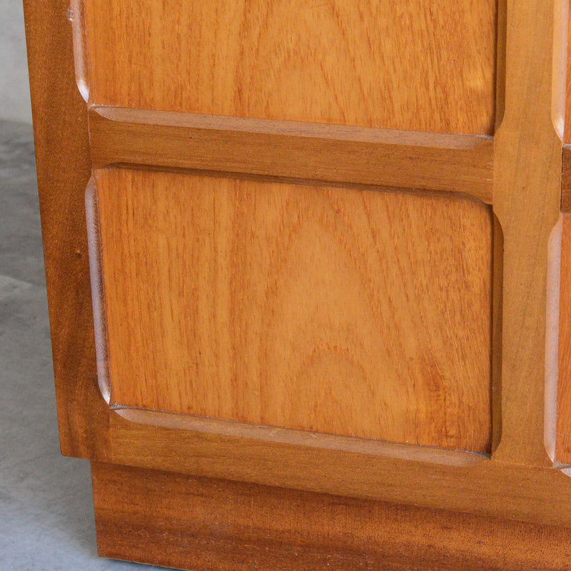 Nathan ネイサン オーディオラック/レコードキャビネット48 (天板隔離再塗装済）