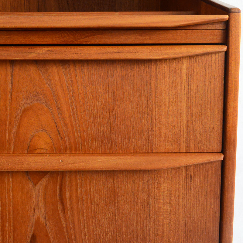 デンマークヴィンテージ　チークビューロー（ミラー・鍵付)6-89