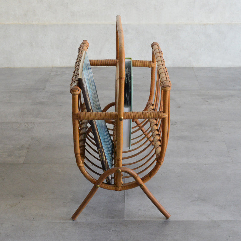 デンマークヴィンテージ　ラタンマガジンラック  6-21