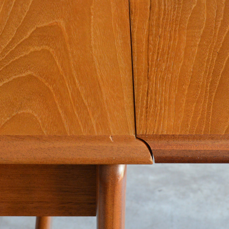 ミッドセンチュリー ゲートレッグ ダイニングテーブル 43(オーバル）