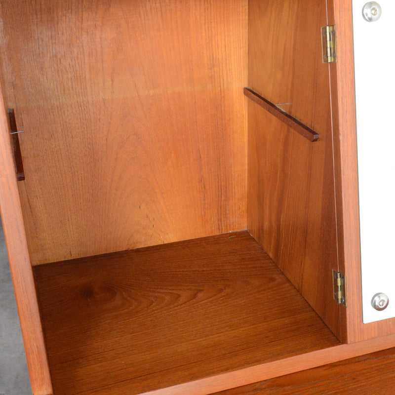 デンマークヴィンテージ　チークビューロー（ミラー・鍵付)6-89