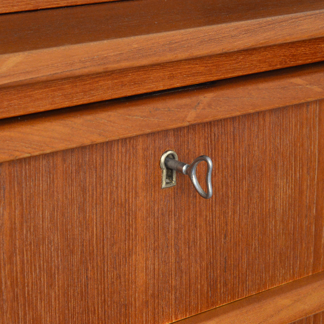 デンマークヴィンテージ　チークビューロー（ミラー・鍵付)6-89