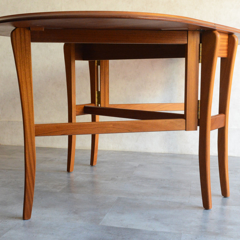 ミッドセンチュリー ゲートレッグ ダイニングテーブル 43(オーバル）