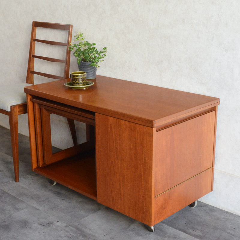 A.H.McINTOSH  エクステンションネストテーブル 17(キャビネット付）