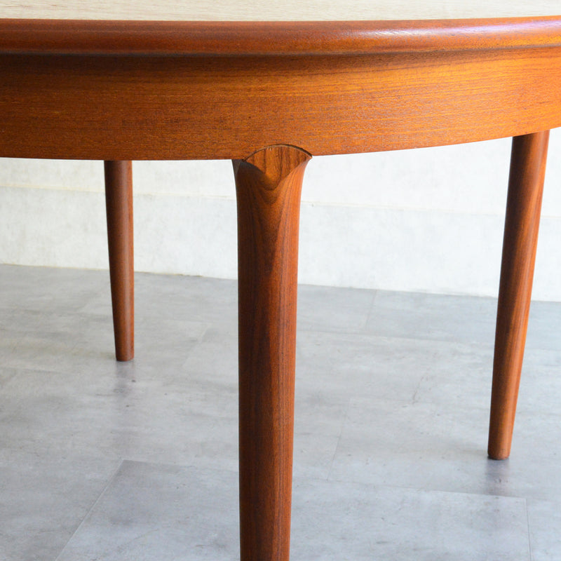 N様見学予約商品　Meredew(メレデュー）エクステンション ラウンド ダイニングテーブル 05(天板剥離再塗装済）