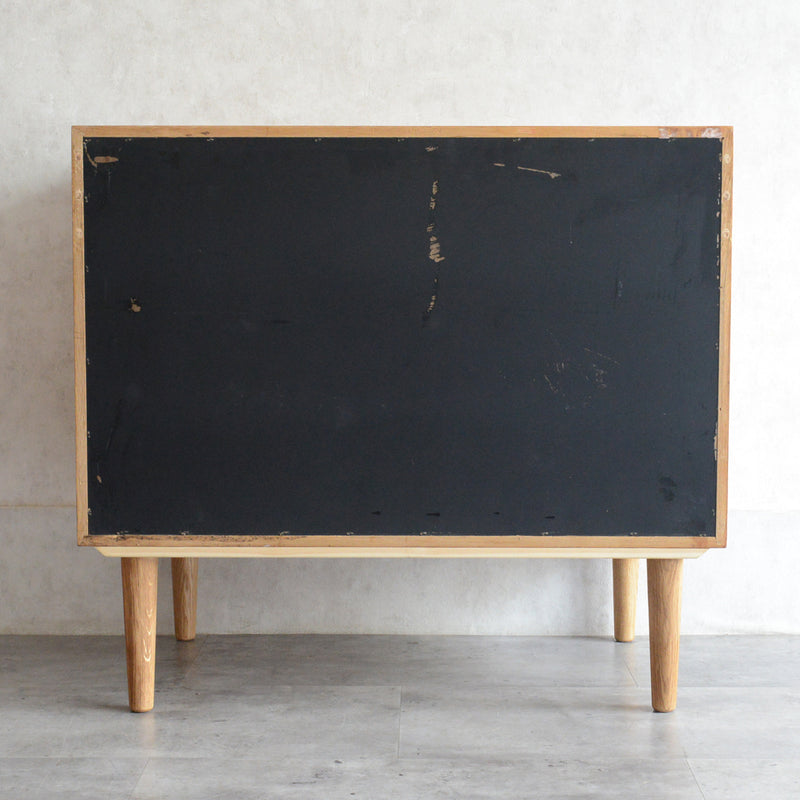 Poul Cadovius デンマーク オークキャビネット (抽斗付）5-134