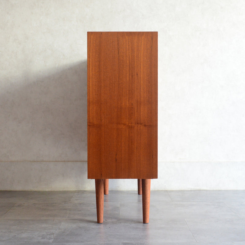 デンマークヴィンテージ チークシェルフ (木扉付）5-174