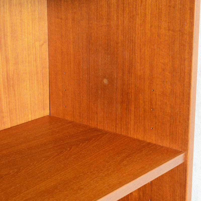 デンマーク ヴィンテージ チークブックシェルフ 8-37（フラップ扉）