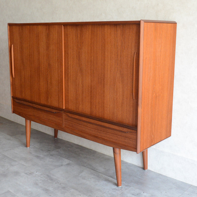 デンマークヴィンテージ チークサイドボード　D-10