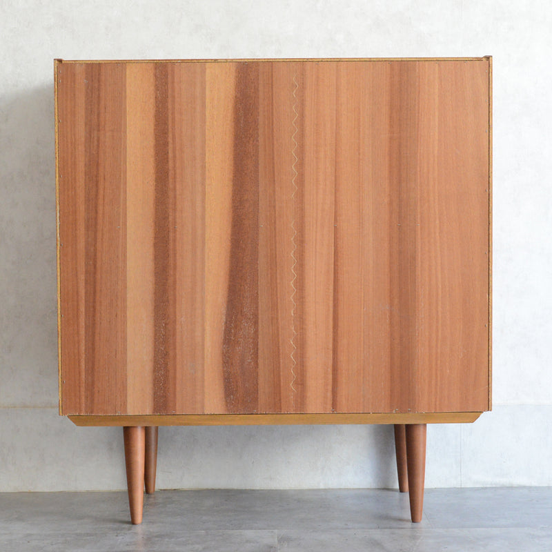 デンマーク ヴィンテージ チーク シェルフ 5-76　（木扉付）