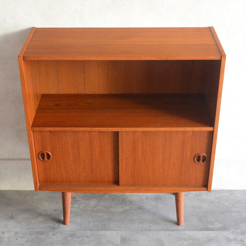 デンマークヴィンテージ チークシェルフ (木扉付）5-174