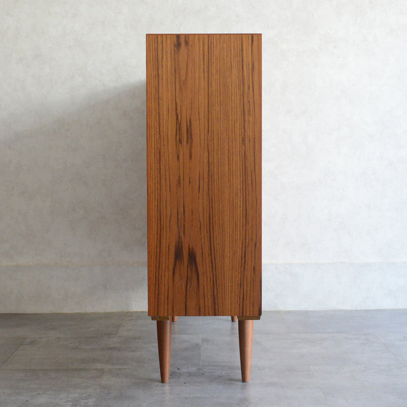 デンマーク ヴィンテージ チーク シェルフ 5-76　（木扉付）