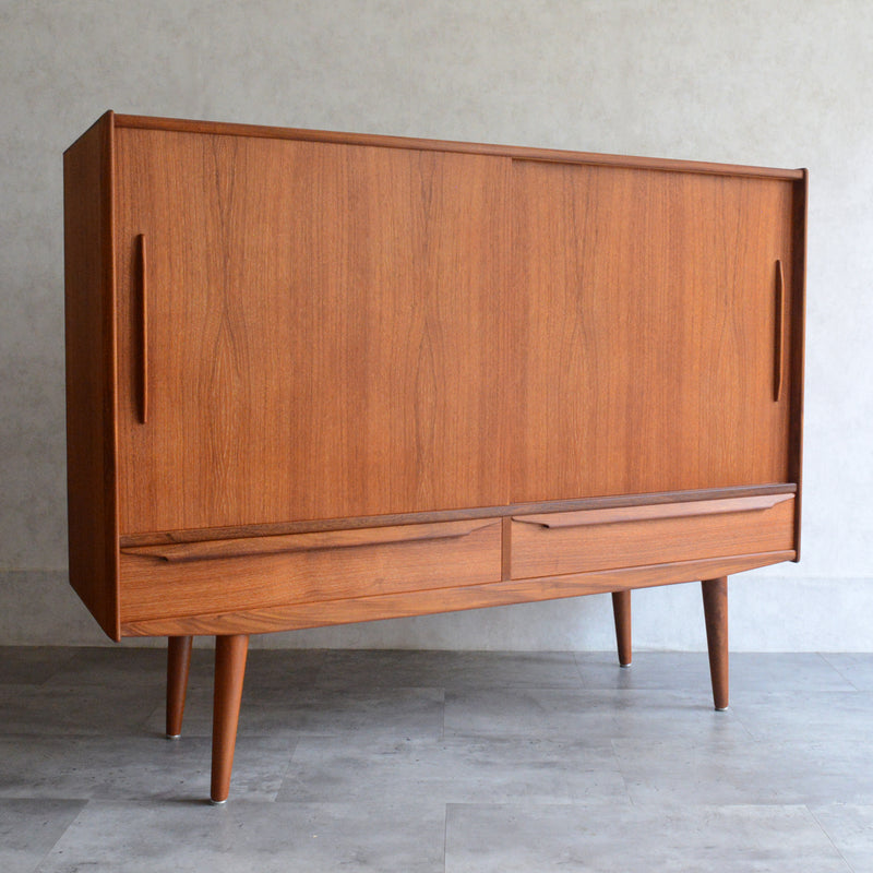 デンマークヴィンテージ チークサイドボード　D-10