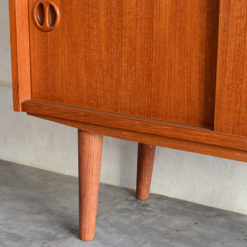 デンマークヴィンテージ チークシェルフ (木扉付）5-174