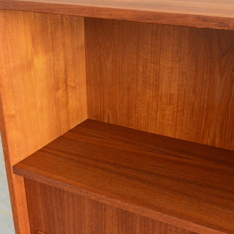 デンマーク ヴィンテージ チーク シェルフ 5-76　（木扉付）
