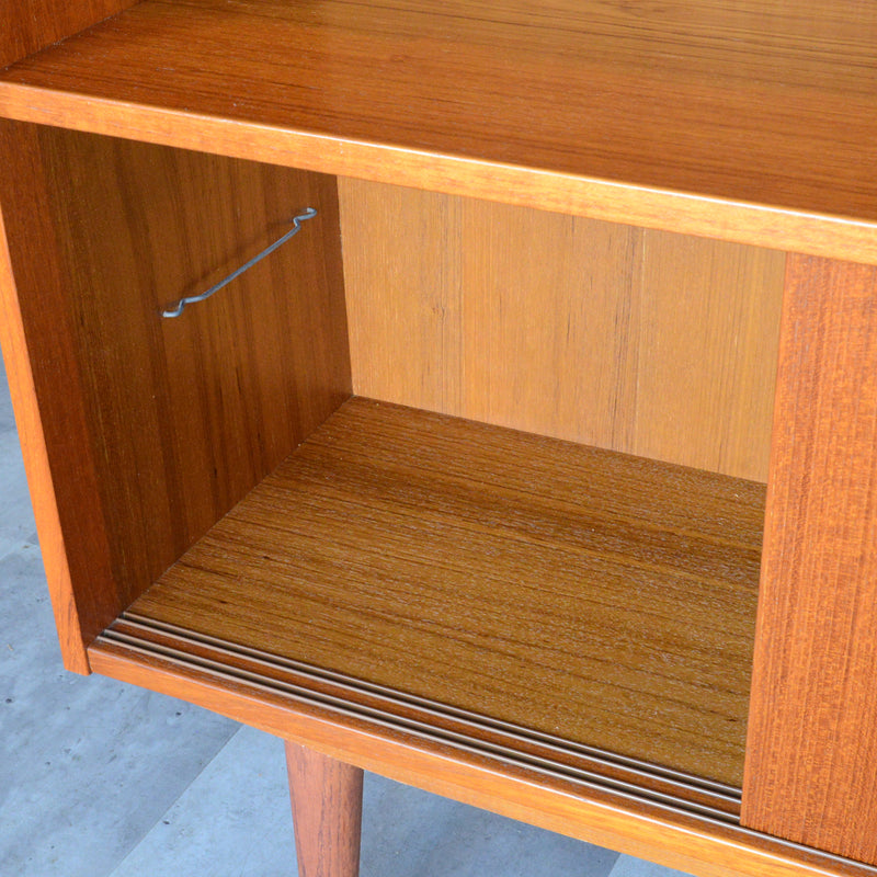 デンマークヴィンテージ チークシェルフ (木扉付）5-174