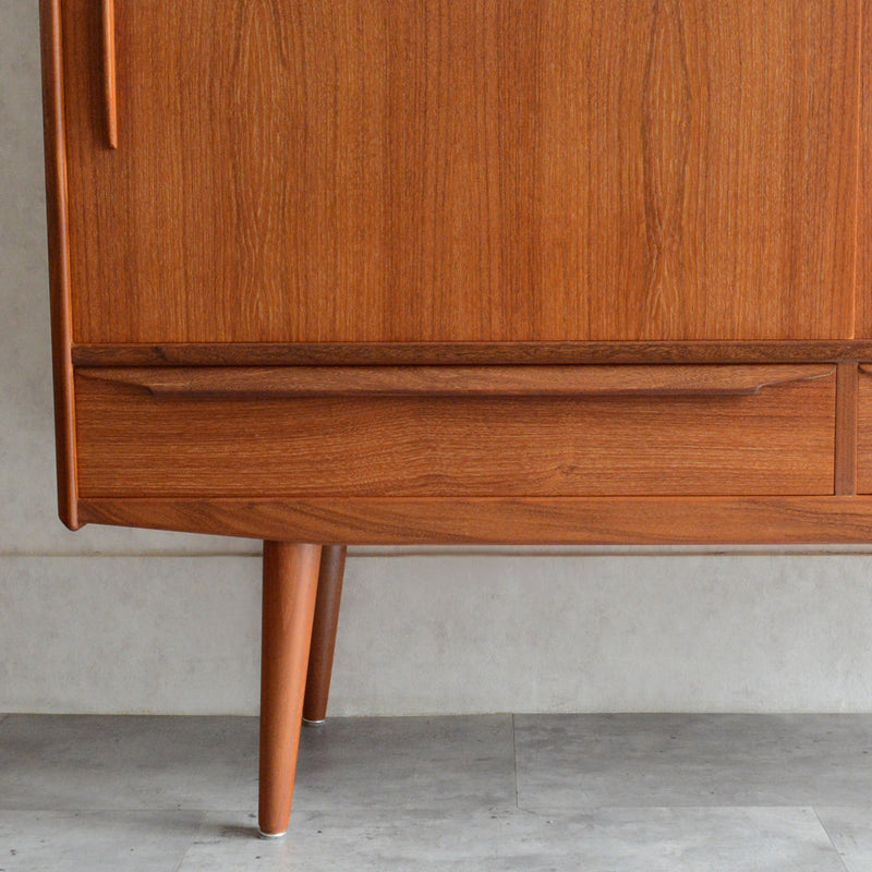 デンマークヴィンテージ チークサイドボード　D-10