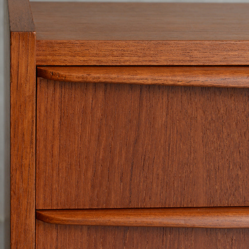 デンマーク ヴィンテージ  チーク３段チェスト 5-25(ウッドオイル仕上)