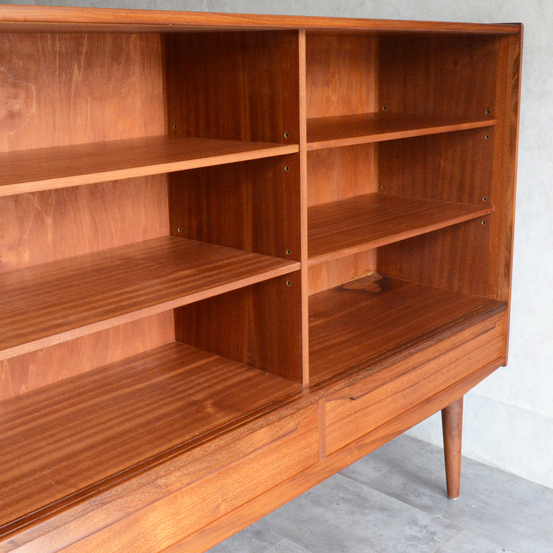 デンマークヴィンテージ チークサイドボード　D-10