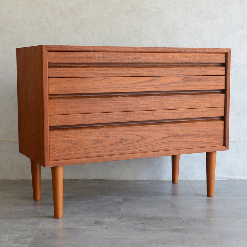 スウェーデン ヴィンテージ  チーク３段チェスト 5-30(ウッドオイル仕上）