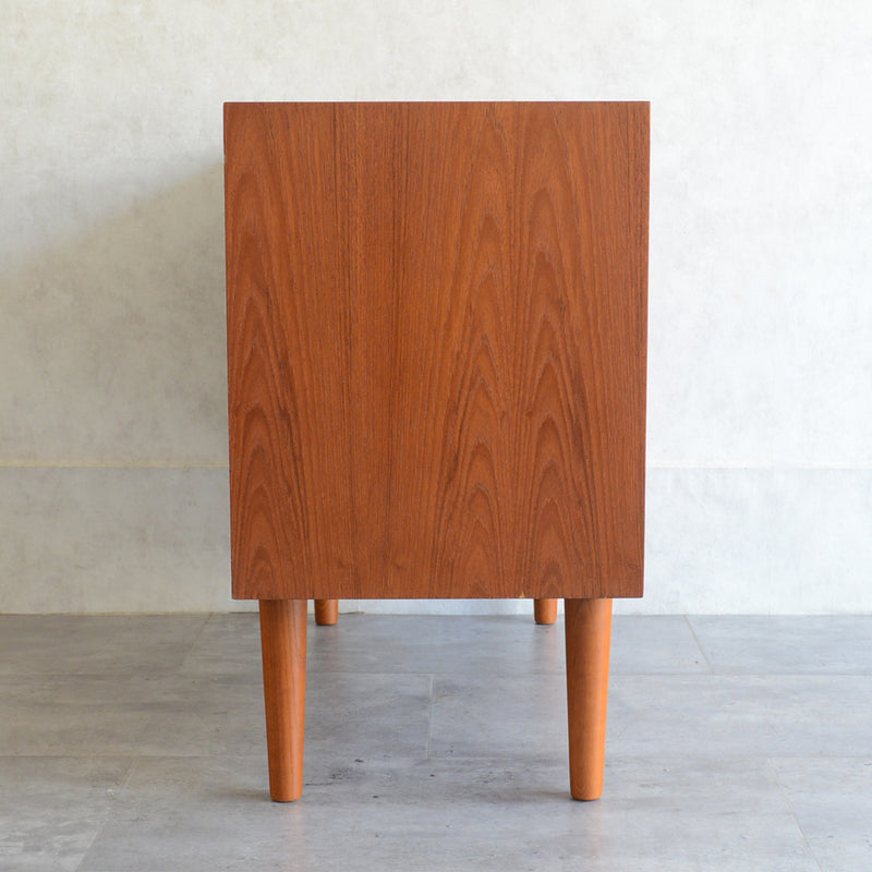 スウェーデン ヴィンテージ  チーク３段チェスト 5-30(ウッドオイル仕上）