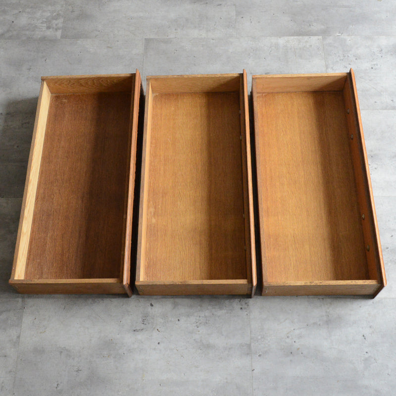 ベルギー クラシック  オークチェスト05(3段）