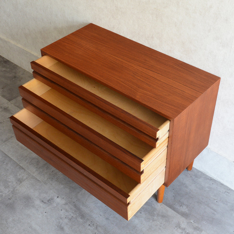 スウェーデン ヴィンテージ  チーク３段チェスト 5-30(ウッドオイル仕上）