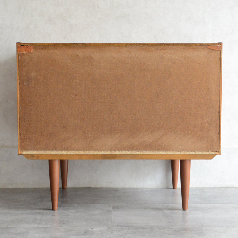 デンマーク ヴィンテージ  チーク キャビネット 5-133