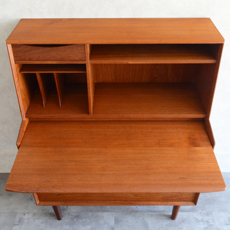 デンマークヴィンテージ　チークビューロー（ミラー付）　D-2