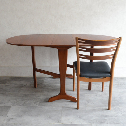 Sutcliffe サトクリフ チーク ゲートレッグテーブル 52　(オーバル）