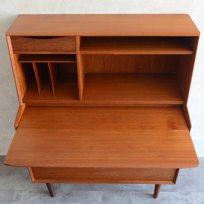 デンマークヴィンテージ　チークビューロー（ミラー付）　D-2