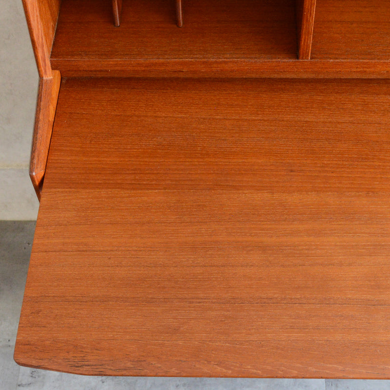 デンマークヴィンテージ　チークビューロー（ミラー付）　D-2