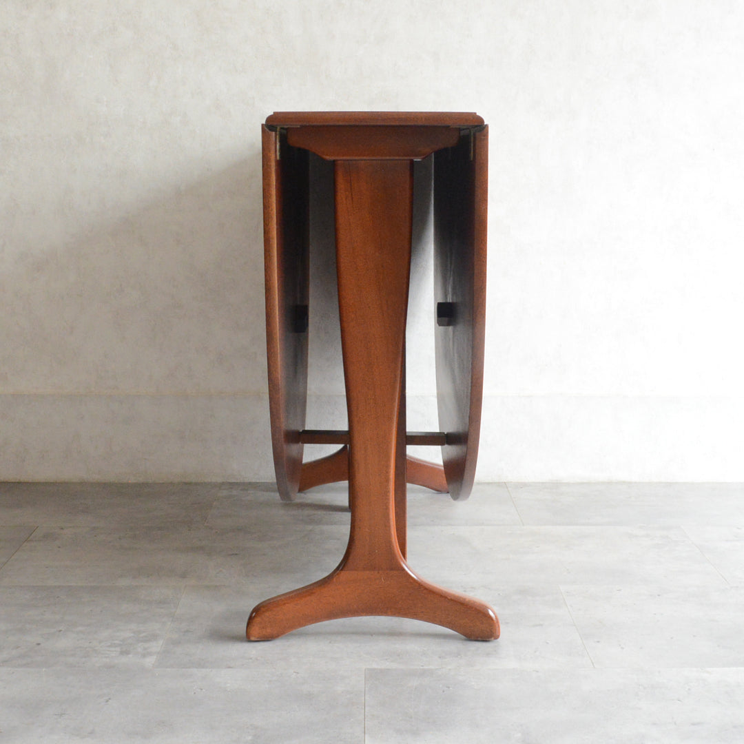 Sutcliffe サトクリフ チーク ゲートレッグテーブル 　(オーバル）